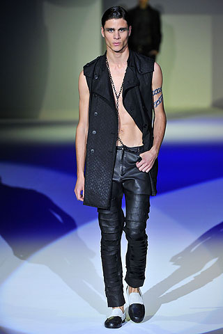 Emporio Armani / - 2011